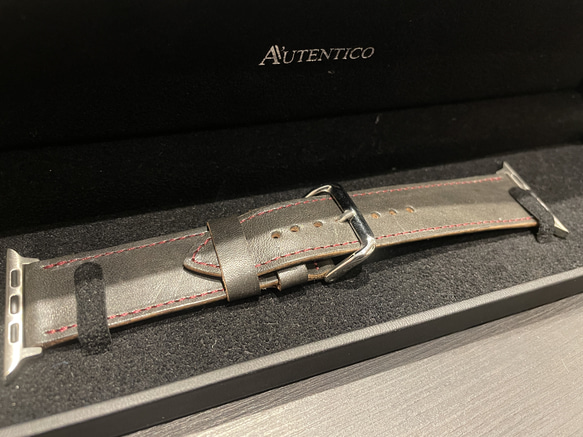 Apple Watch leather belt RED stitch 1枚目の画像