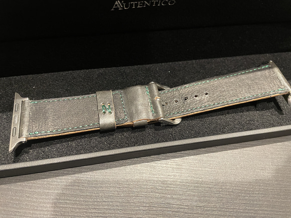 Apple Watch leather belt RED stitch 5枚目の画像