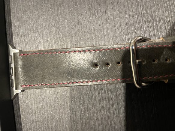 Apple Watch leather belt RED stitch 6枚目の画像