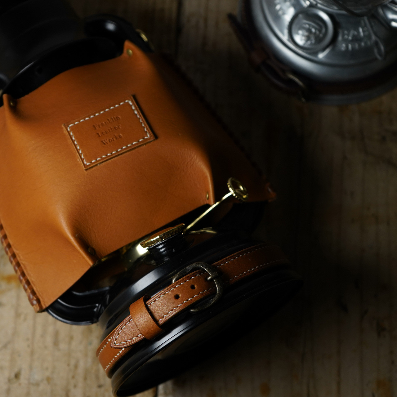 【タンクベルト】　オイルランタン　ハリケーンランタン　ヌメ革　たつのレザー　デイツ78　フュアハンド276