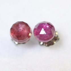 （1 件）紅寶石和玫瑰切割耳環（6 毫米，鈦柱） 第3張的照片