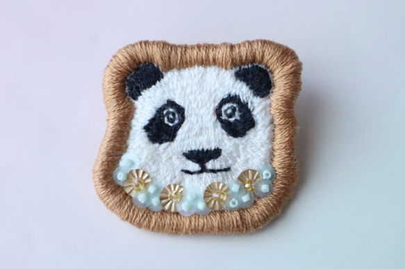 パンダの刺繍ブローチ ブローチ 水越商店 通販 17458093｜Creema
