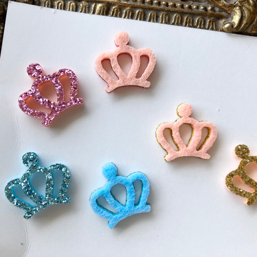 6個♡3色カラー2個×3色】王冠☆パーツ♡推し活♡キッズハンドメイド 