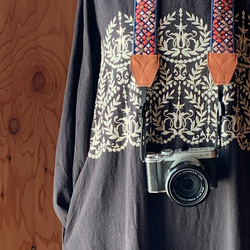 Kogin-zashi 相機背帶 超薄櫻花圖案 [刺繡 ☺︎ 牛仔布復刻] 櫻花 ⌘ 接受預訂 ⌘ 櫻花 2026 第2張的照片