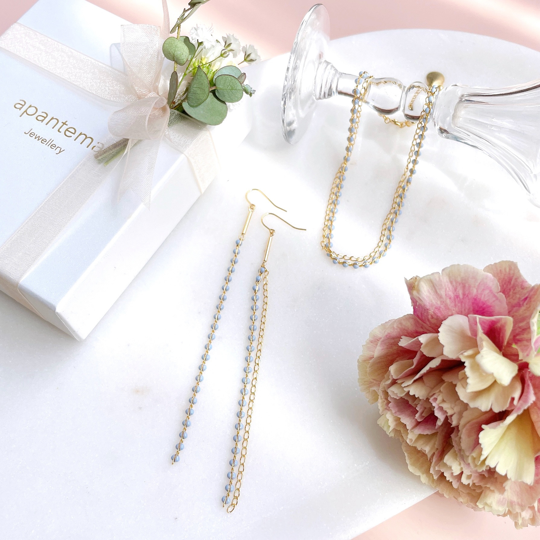 Creema限定★母の日ギフト★アンクレットとアシンメトリーロングピアスのギフトセット- ペールブルー- 数量限定