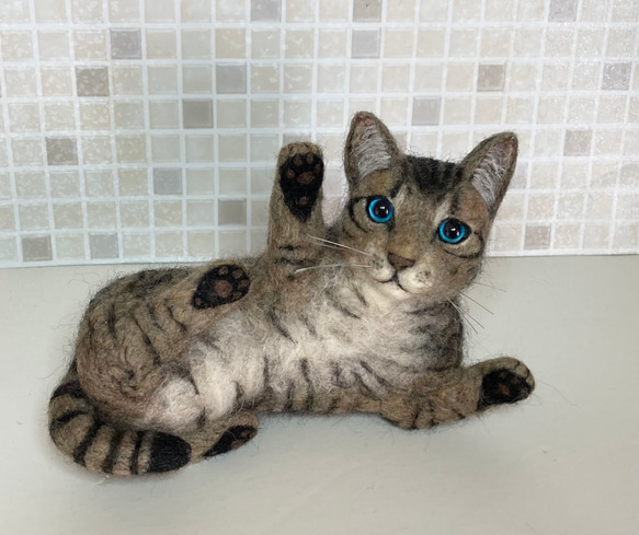 受注商品 キジトラ 子猫 猫  戯れてる  羊毛フェルト ハンドメイド 4枚目の画像