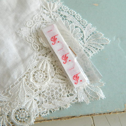 19世紀 アンティーク 教会の祭壇布 薔薇の大きなリボン刺繍入り