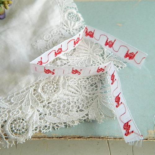 イニシャルテープ【F】縦文字 フランスアンティーク リボン・テープ