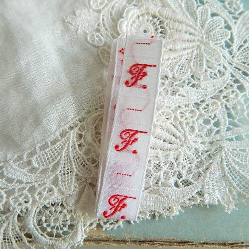 イニシャルテープ【F】縦文字 フランスアンティーク リボン・テープ