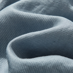 きれいな落ち感とニュアンスのある風合いが楽しめるブラウス　リネン100％　灰みのある淡い青色　240322-3 12枚目の画像