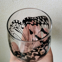 オオゴマダラのグラス【受注生産】 2枚目の画像
