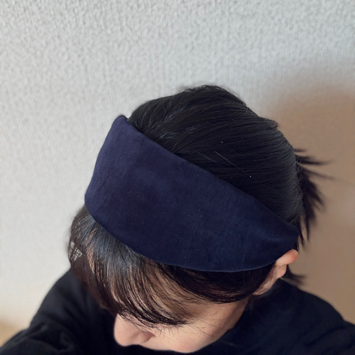 ベロアのシンプルな幅広カチューシャ（ネイビー）ベルベット 卒業式 卒