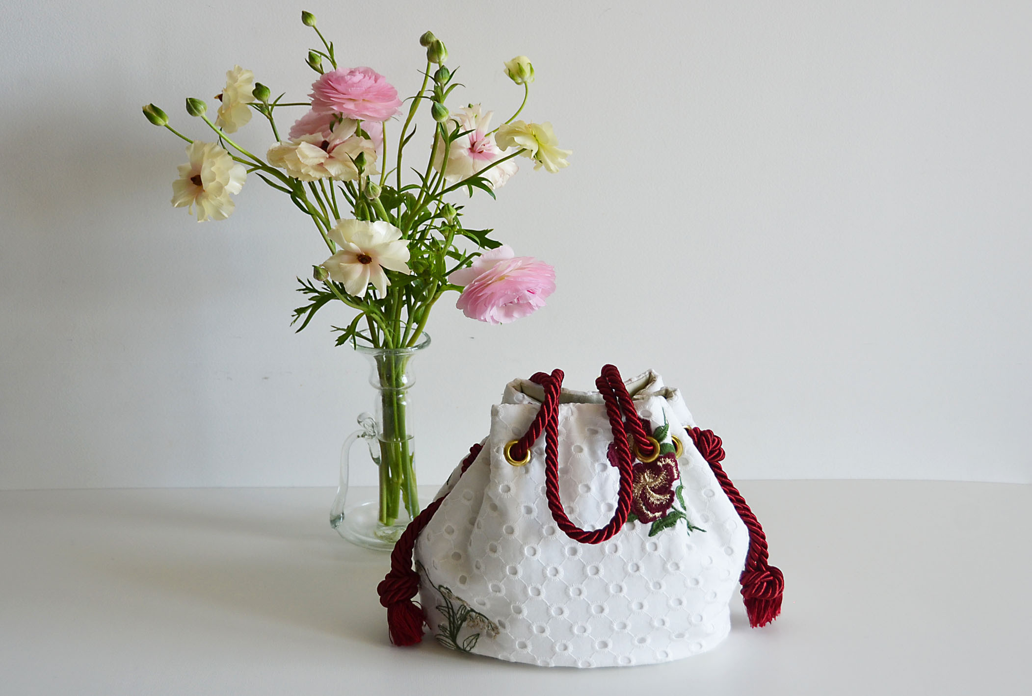 最後の１点！オランダ製　コットンオールオーバーレース　2wayマリンバッグ　ホワイト×ボルドー