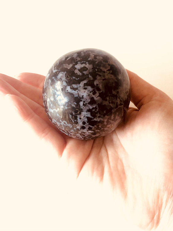 魔法使いマーリンの石♫インディゴガブロ丸玉(63mm) 6枚目の画像