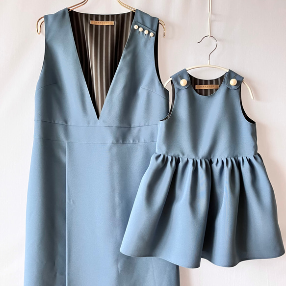 親子コーデセット〉肩パールボタンのジャンパースカート【おそろい  