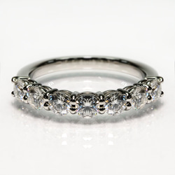 0.7ct エタニティリング ハーフ エタニティ リング ダイヤ