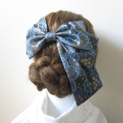 髪飾り　リボン✿金襴 アシンメトリー　藍色　ウエディング　成人式　卒業式　着物　袴　振袖　 3枚目の画像