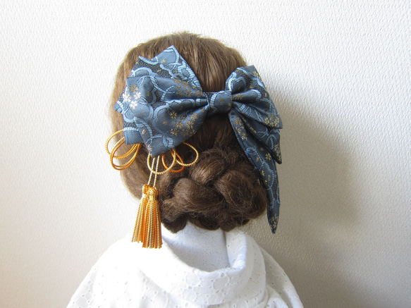 髪飾り　リボン✿金襴 アシンメトリー　藍色　ウエディング　成人式　卒業式　着物　袴　振袖　 6枚目の画像