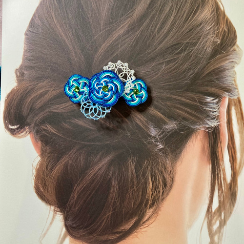水引バレッタ＃水引髪飾り 青から紺色 梅結びと曼荼羅結び 清潔感