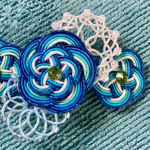 水引バレッタ＃水引髪飾り 青から紺色 梅結びと曼荼羅結び 清潔感