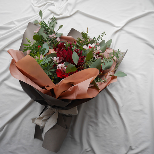 卒業式　祝い　ブーケ　花束 2025.3.8 卒業式花束ハイライト☆ ・ 今週ご注文いただいた、卒業式の