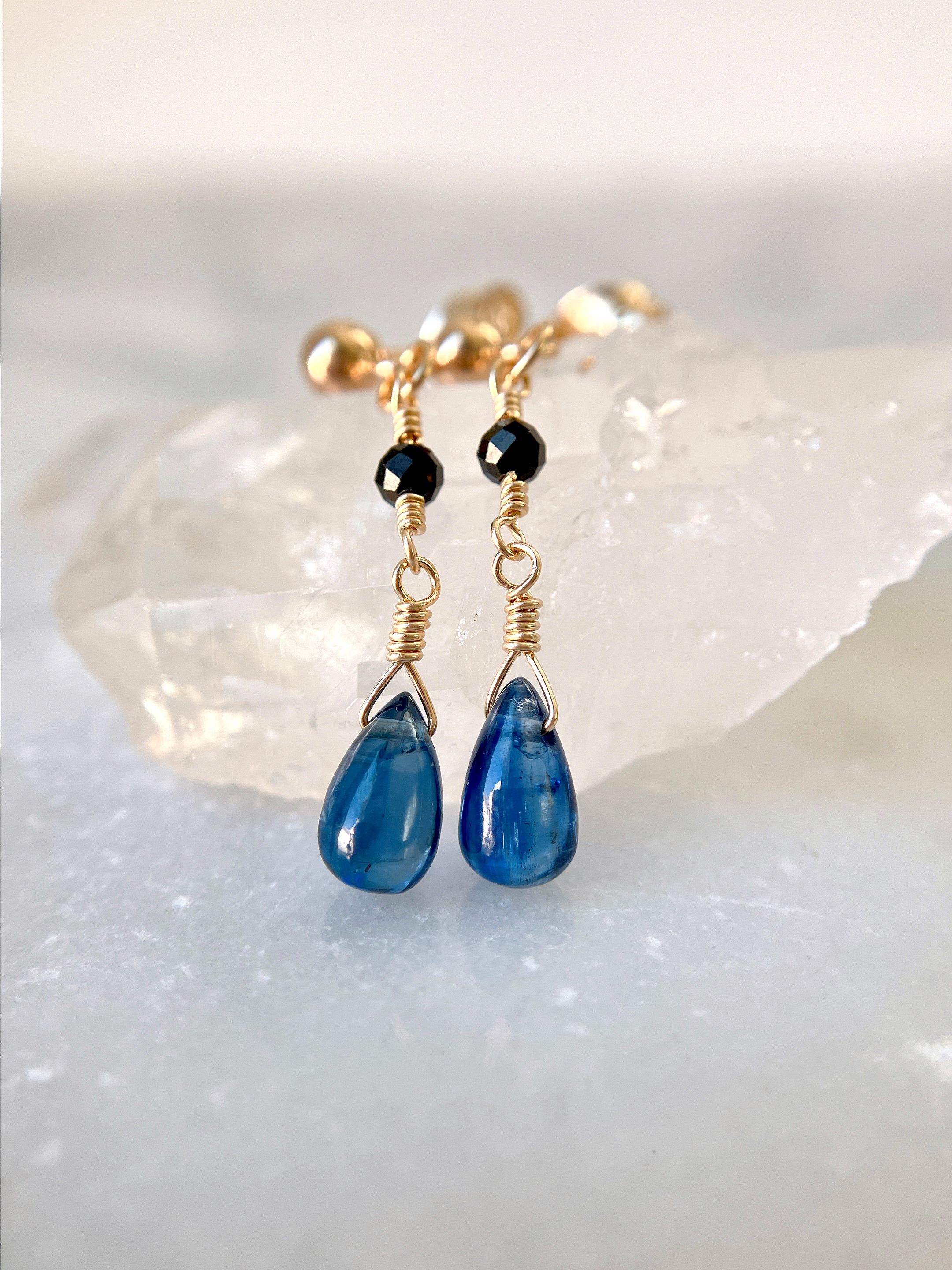 ma-9】ピアス カイヤナイト、スピネル 【公式通販】