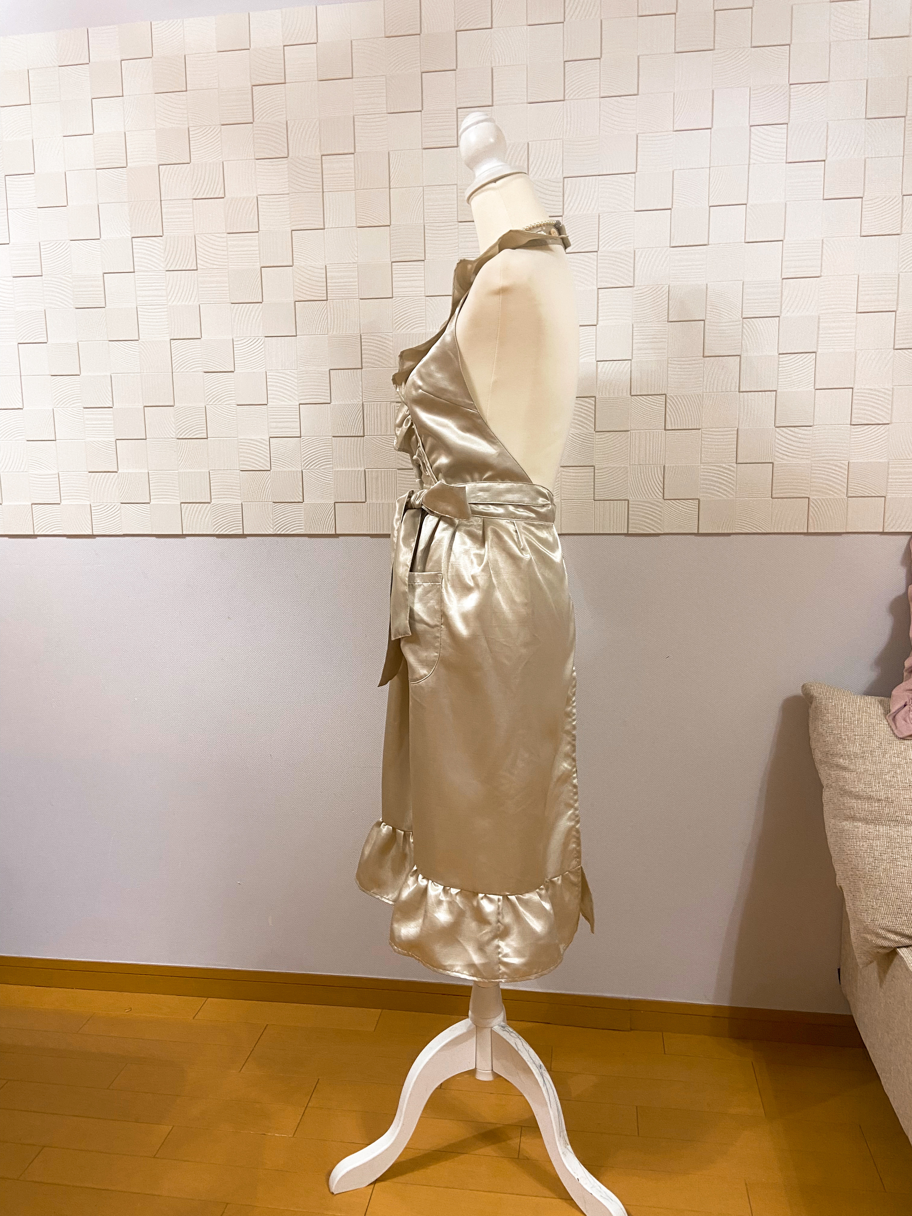 サテンフリル　ドレスエプロン