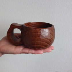 本桑の一木彫りコーヒーカップ　 1枚目の画像
