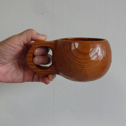 由一整片日本櫸木雕刻而成的咖啡杯 第10張的照片
