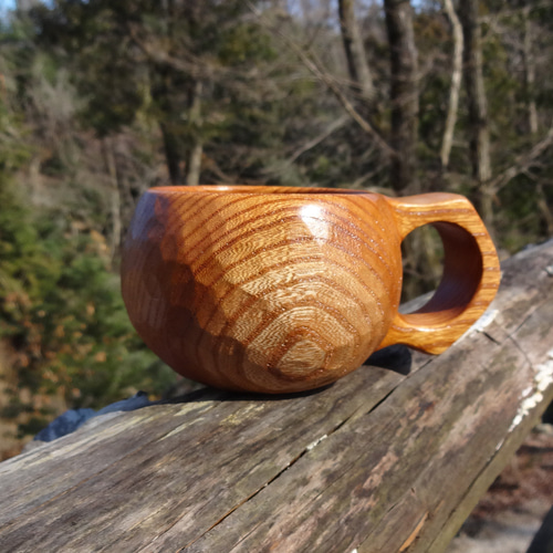 本ケヤキの一木彫りコーヒーカップ