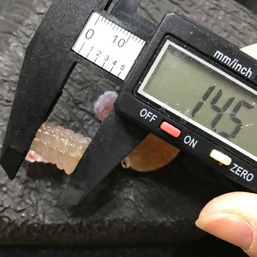 ゴビ石−1242 ゴビ瑪瑙 彫刻物セット ハンドメイドパーツ 天然石
