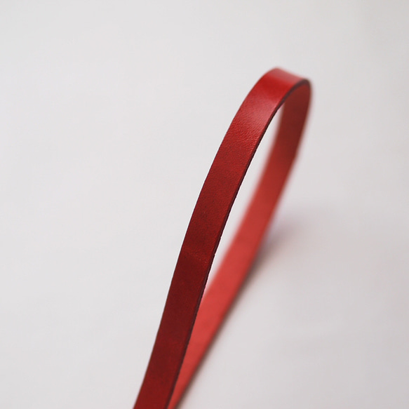 カット済・10ｍｍ幅・革テープ・赤・49cm・栃木レザー使用・革紐・本革・no.9 1枚目の画像