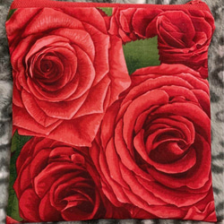 レッドローズ柄　赤薔薇柄　赤バラ　柄　コインケース　小物入れ　ミニポーチ　薔薇柄 1枚目の画像
