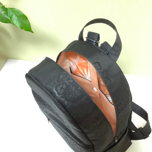 一点もの】リメイク帯 上品な着物のリュック／C1 リュック