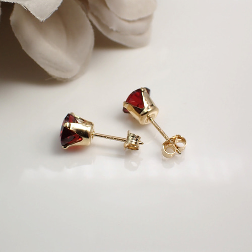 4゜C ガーネット ピアス