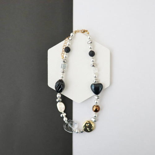 大ぶりビーズネックレスとビーズピアスのセット 楽天市場】Colorfulしずくかハートが揺れるピンク薔薇の