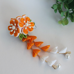 ぎゅっと小花を集めたミニクリップ　オレンジ 3枚目の画像