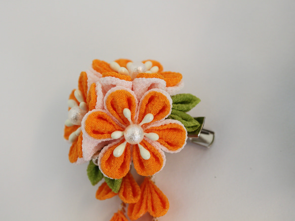 ぎゅっと小花を集めたミニクリップ　オレンジ 2枚目の画像