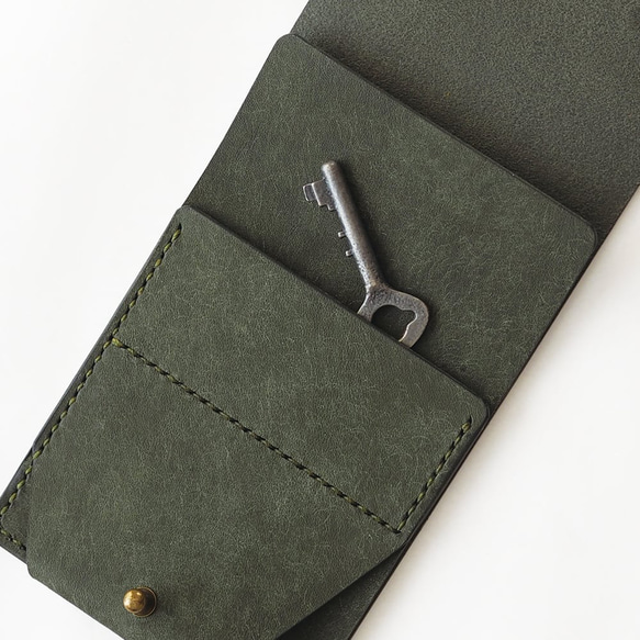 薄い 二つ折り財布【ネイビー】 ブランド メンズ レディース 鍵 コンパクト ハンドメイド 手縫い  レザー 革 18枚目の画像
