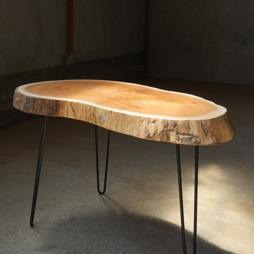 輪切り一枚板コーヒーテーブル 楠の輪切り一枚板 コーヒーテーブル （高さ・カラー変更無料