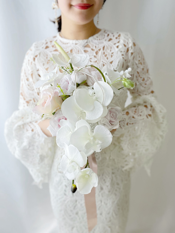 受注制作商品】ロイヤル感たっぷりのホワイト胡蝶蘭ブーケ 和装ブーケ