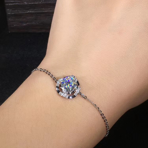 最高級モアサナイトダイヤバングル