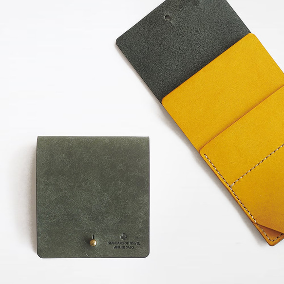 薄い 二つ折り財布【グリーン×イエロー】 ブランド メンズ レディース 鍵 コンパクト 手縫い レザー 革 1枚目の画像