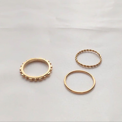 stainless　ゴールドリング　3点セット　華奢　指輪　重ね付け　シンプル　可愛い　細い　アレルギー対応 1枚目の画像