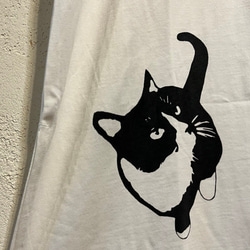 猫柄デザイン　レディース長袖Tシャツワンピース 綿100% 4枚目の画像