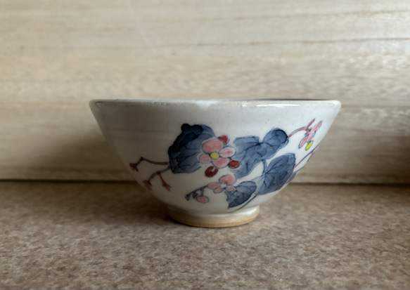 秋海棠文ご飯茶碗 3枚目の画像