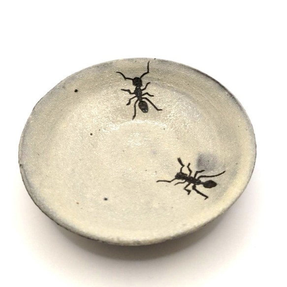 蟻紋小皿 1枚目の画像
