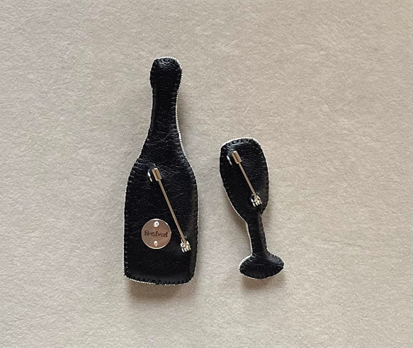 ビーズ刺繍のブローチ　-シャンパンボトル&グラス- 6枚目の画像