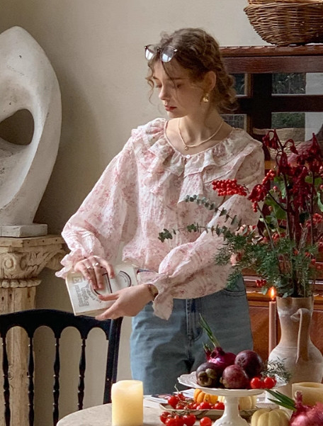 フリル襟　花柄ブラウス　長袖ブラウス