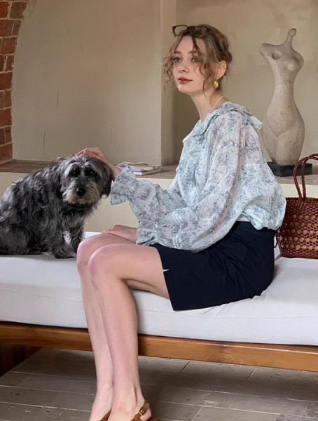 フリル襟　花柄ブラウス　長袖ブラウス